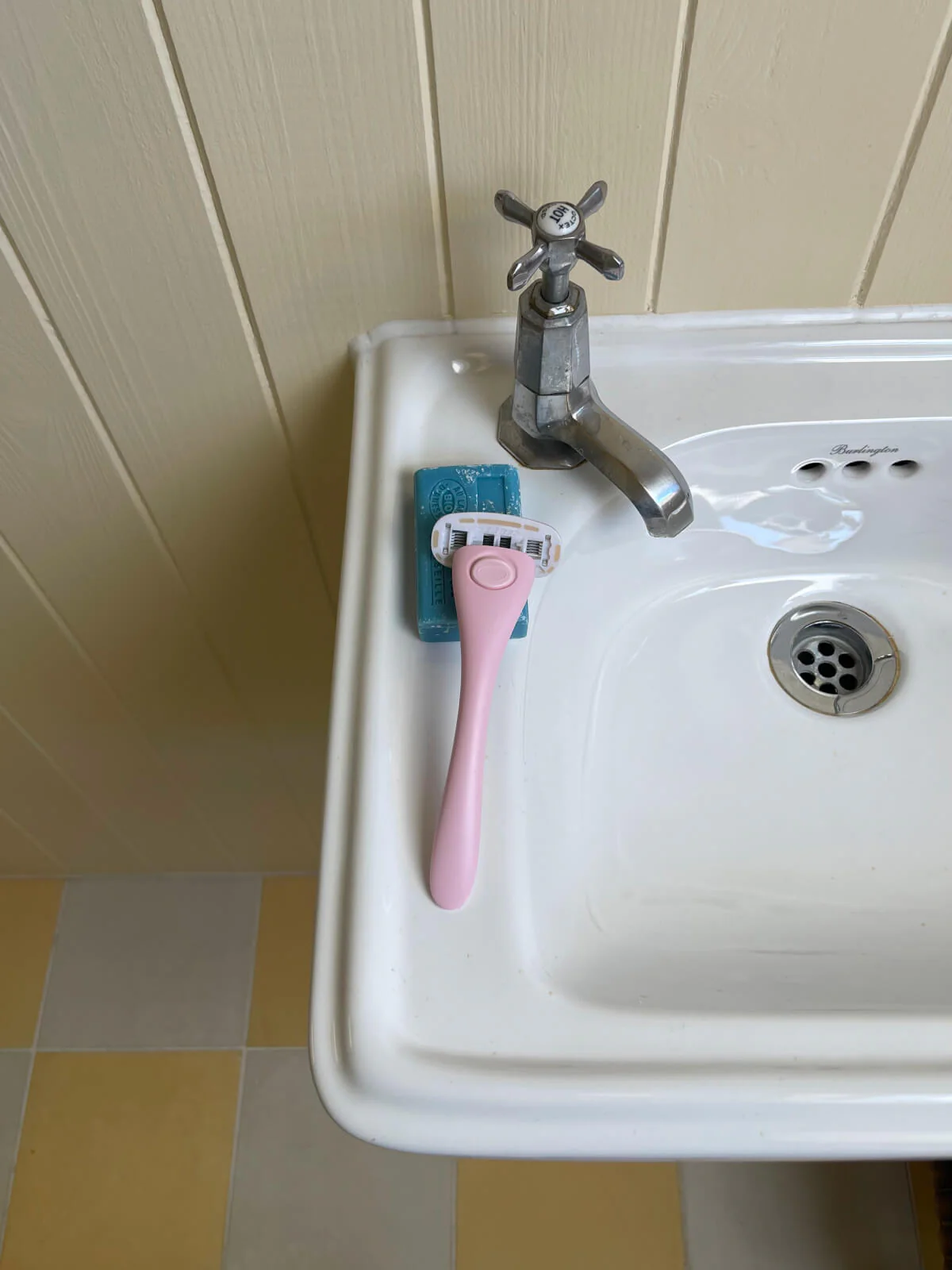 The Body Razor Starter Kit - Image 33